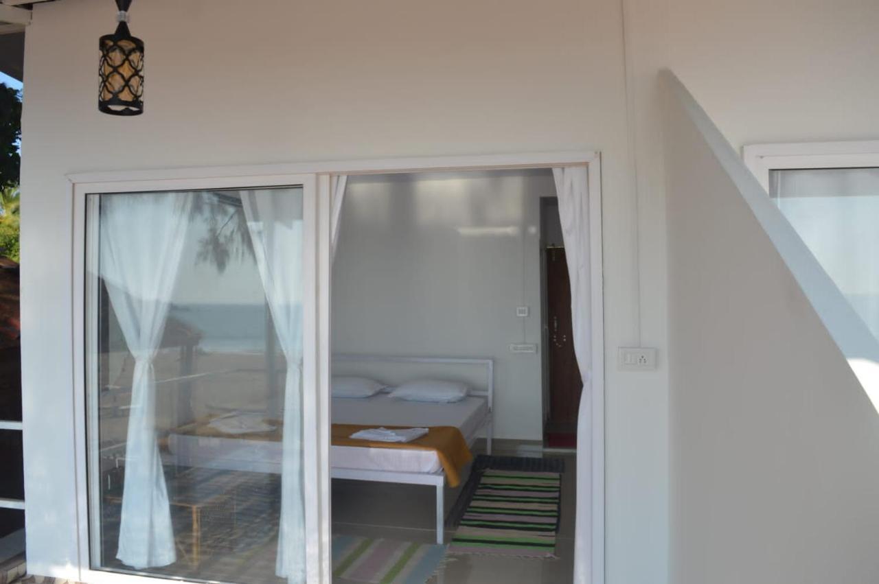 Baywatch Beach Resort Patnem 卡纳科纳 外观 照片
