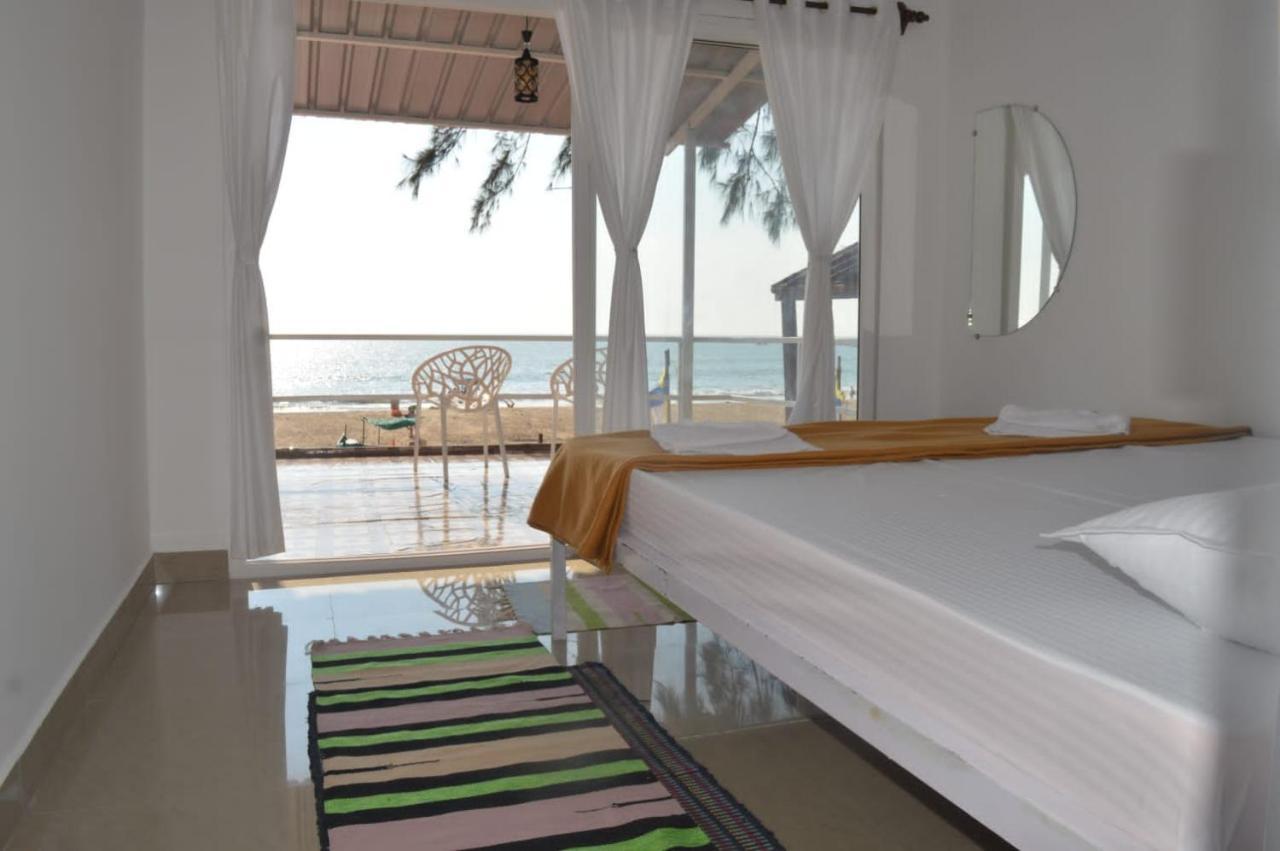 Baywatch Beach Resort Patnem 卡纳科纳 外观 照片