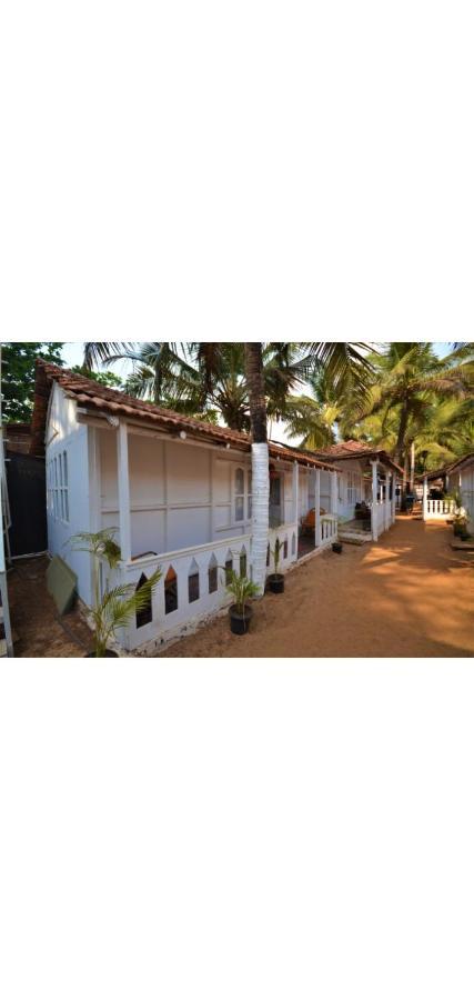 Baywatch Beach Resort Patnem 卡纳科纳 外观 照片