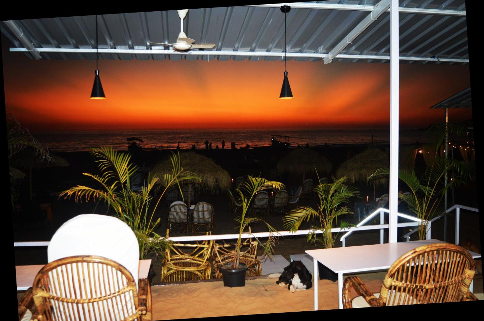 Baywatch Beach Resort Patnem 卡纳科纳 外观 照片